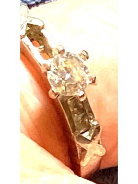 Cubic Zirconia  or Glass Silver-Tone Ring With X Design Band Size 9